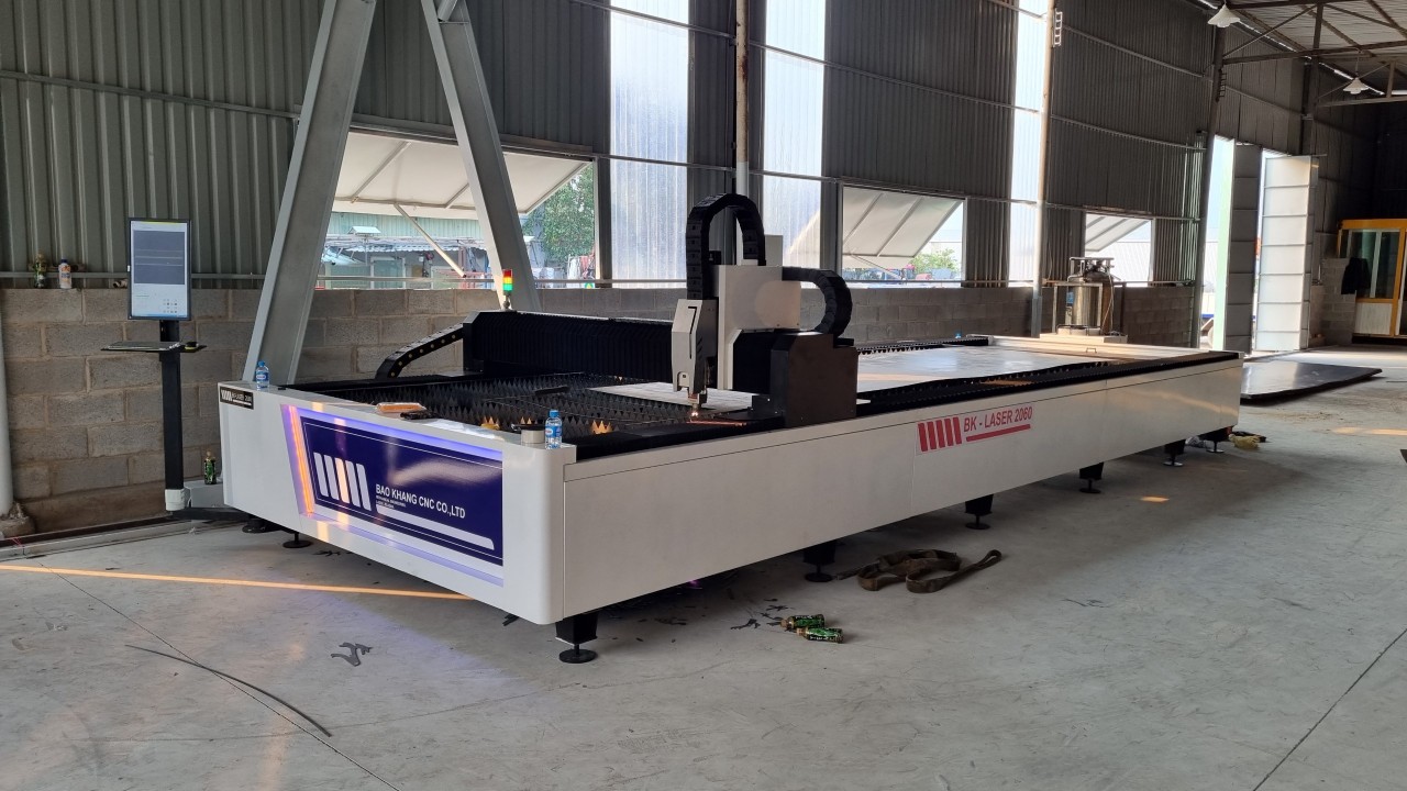 Máy cắt CNC Fiber Laser BK - 6015